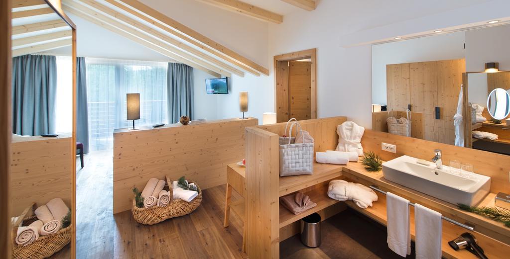 Waldrast - Forestside Living Seis am Schlern Buitenkant foto