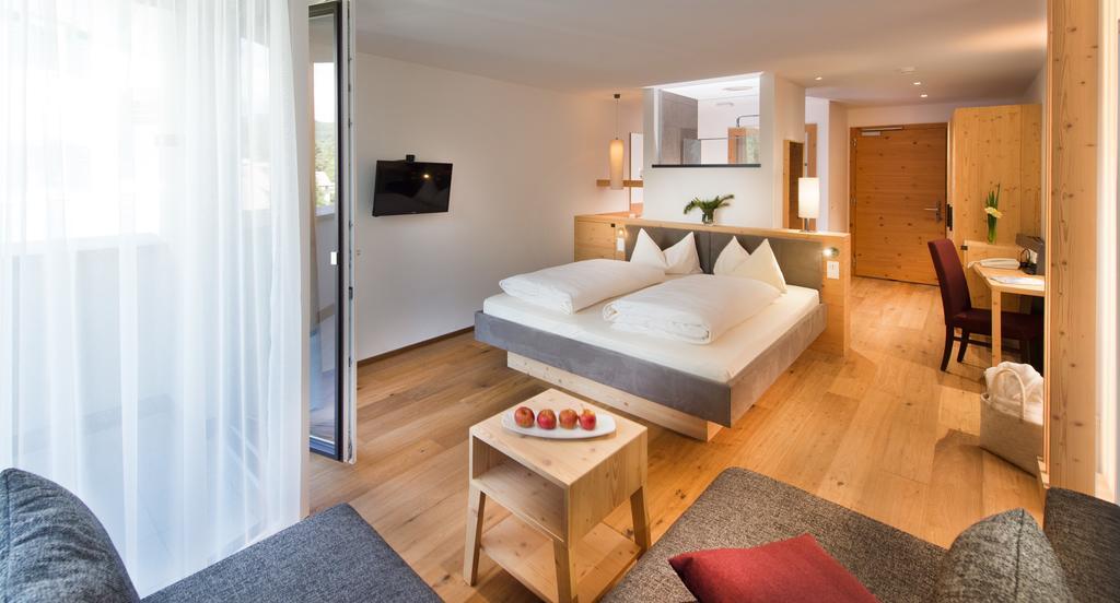 Waldrast - Forestside Living Seis am Schlern Buitenkant foto